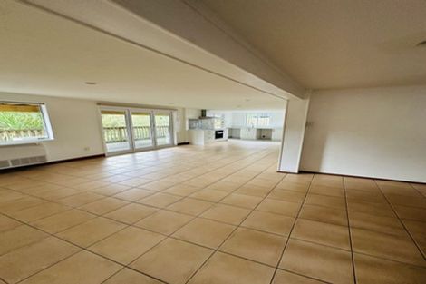Photo of property in 92 Castor Bay Road, Castor Bay, Auckland, 0620