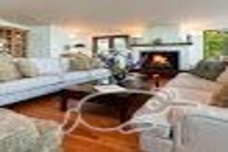 Photo of property in 423 Karaka Bay Road, Karaka Bays, Wellington, 6022