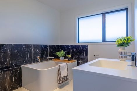 Photo of property in 12 Paiaka Place, Rototuna North, Hamilton, 3210