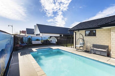 Photo of property in 4 Gilchrist Place, Kaiapoi, 7630