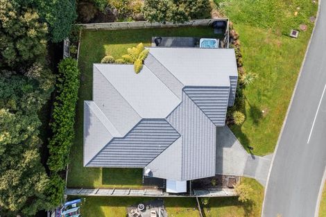 Photo of property in 1 Banks Boulevard, Whitby, Porirua, 5024