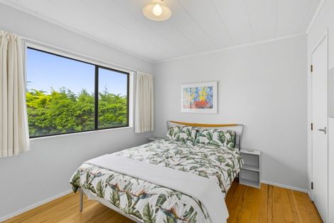 Photo of property in 5 Norna Grove, Waikawa Beach, Manakau, 5573