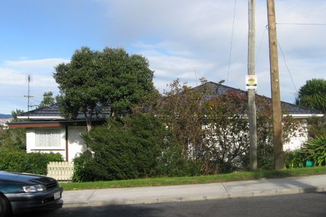 Photo of property in 17a Donovan Avenue, Massey, Auckland, 0614