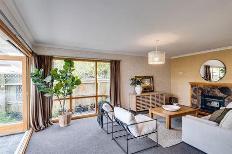 Photo of property in 2/100 Avondale Road, Taradale, Napier, 4112