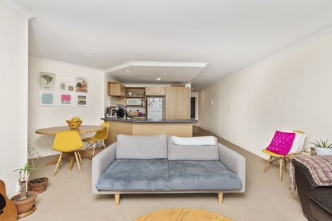 Photo of property in 16/281 Maunganui Road, Mount Maunganui, 3116