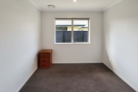 Photo of property in 11 Shearwater Lane, Whitby, Porirua, 5024