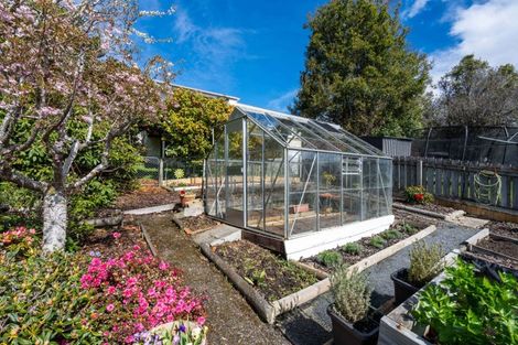 Photo of property in 69 Kaikorai Valley Road, Kaikorai, Dunedin, 9010