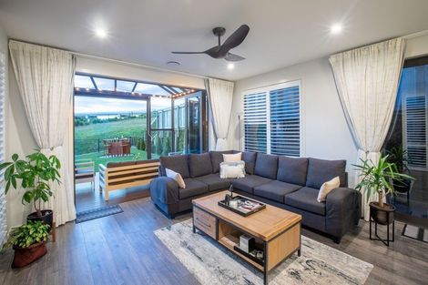 Photo of property in 19 Waikaka Place, Rototuna North, Hamilton, 3210