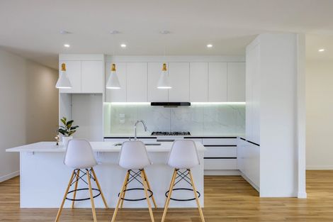 Photo of property in 12 Moemoea Avenue, Kumeu, 0810