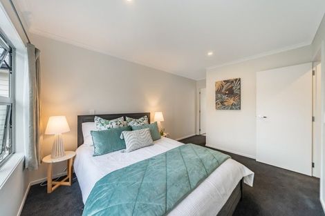 Photo of property in 2 Ronalds Way, Taita, Lower Hutt, 5011