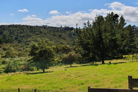 Photo of property in 394a Wairere Road, Waitakere, Auckland, 0782