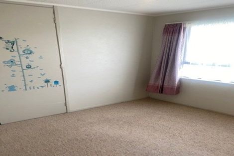 Photo of property in 13 Smeaton Road, Bell Block, New Plymouth, 4312