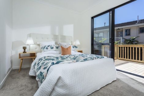 Photo of property in 24b Scarlock Avenue, Browns Bay, Auckland, 0630