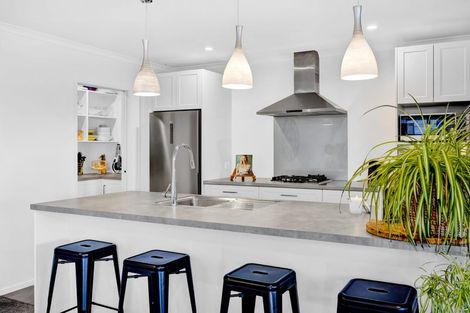 Photo of property in 69 Wilson Street, Hawera, 4610