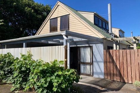Photo of property in 66unit Robinson Avenue, Holdens Bay, Rotorua, 3010