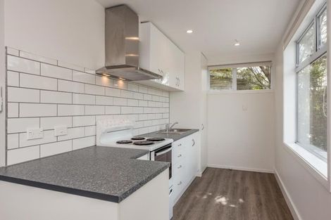 Photo of property in 25f2 Kitchener Terrace, Johnsonville, Wellington, 6037
