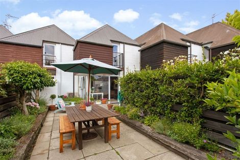 Photo of property in 102 Winchester Street, Merivale, Christchurch, 8014