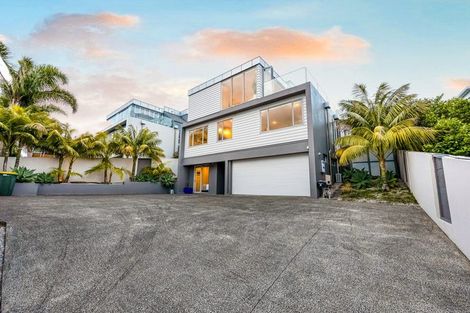 Photo of property in 127 Beach Road, Castor Bay, Auckland, 0620
