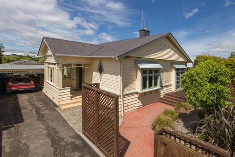 Photo of property in 34 Florence Avenue, Palmerston North, 4414