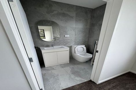 Photo of property in 1d Zion Road, Birkenhead, Auckland, 0626