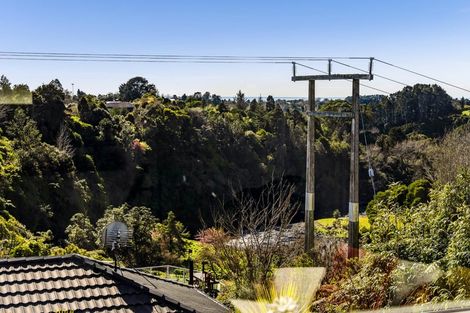 Photo of property in 321b Mangorei Road, Merrilands, New Plymouth, 4312