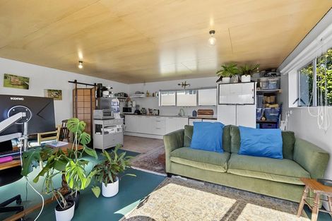 Photo of property in 4 Kelvin Place, Westown, New Plymouth, 4310