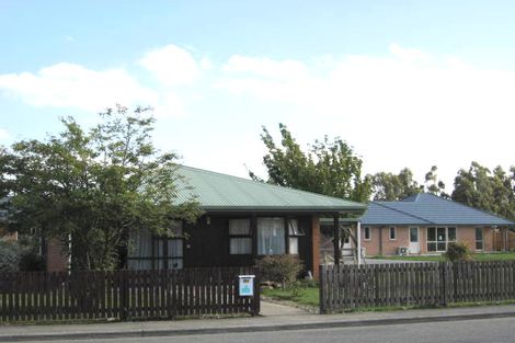 Photo of property in 57 North Terrace, Darfield, 7510
