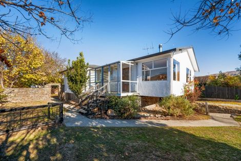 Photo of property in 116 Neplusultra Street, Cromwell, 9310