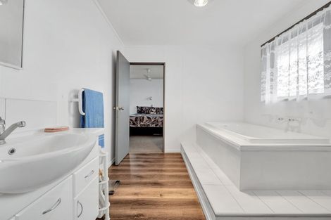 Photo of property in 2 Arohanui Street, Huntly, 3700