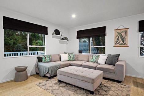 Photo of property in 29 Lilburn Crescent, Massey, Auckland, 0614