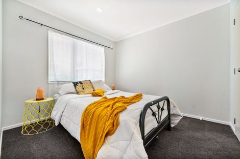 Photo of property in 11 Barcaldine Road, Flat Bush, Auckland, 2016