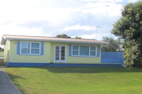 Photo of property in 211a Linton Crescent, Whangamata, 3620