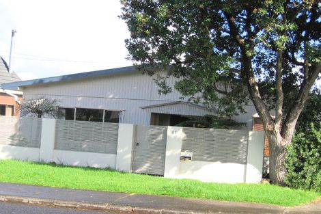 Photo of property in 2/81 Clovelly Road, Bucklands Beach, Auckland, 2012