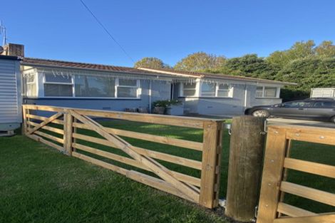 Photo of property in 1 Aurea Avenue, Pakuranga, Auckland, 2010