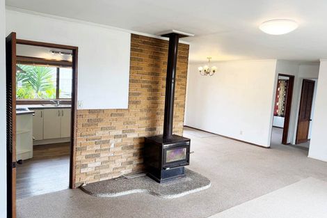 Photo of property in 19 Spur Road, Stillwater, Silverdale, 0993