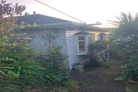 Photo of property in 32 Harland Street, Brooklyn, Wellington, 6021