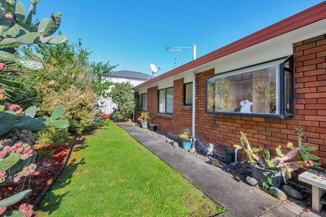 Photo of property in 3/6 Menary Street, Papakura, 2110