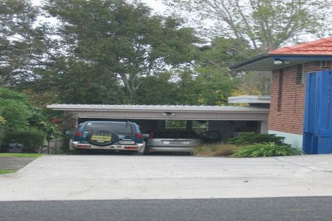 Photo of property in 2/5 Johns Lane, Pakuranga, Auckland, 2010