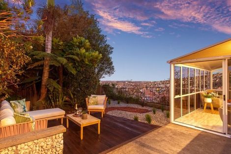 Photo of property in 39 Whareora Terrace, Cashmere, Christchurch, 8022