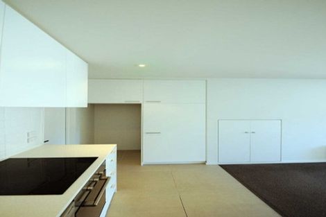 Photo of property in 10 North Avon Road, Richmond, Christchurch, 8013