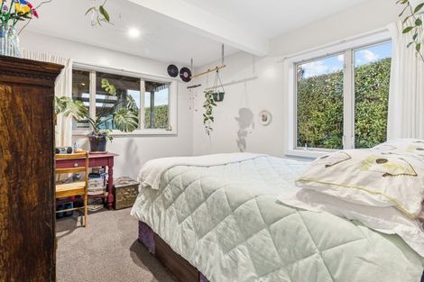 Photo of property in 1410 Whangaparaoa Road, Army Bay, Whangaparaoa, 0930