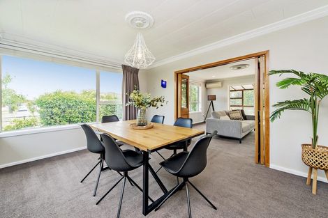 Photo of property in 10 Radbrook Street, Avonhead, Christchurch, 8042