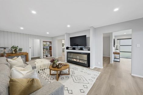 Photo of property in 68 Anzac Road, Pukekohe, 2120
