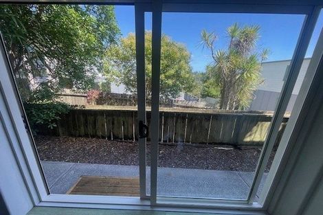 Photo of property in 1/9 Pemberton Avenue, Bayview, Auckland, 0629