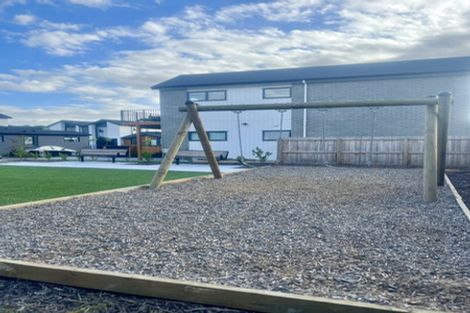 Photo of property in 6 Parenga Lane, Kumeu, 0810