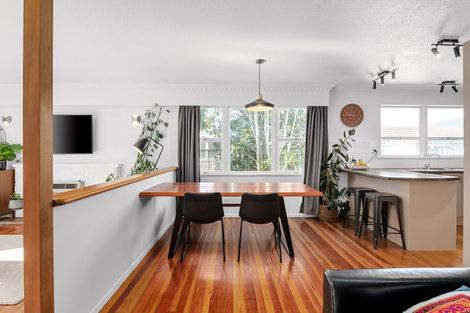 Photo of property in 37 Sandwich Road, St Andrews, Hamilton, 3200