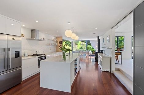 Photo of property in 105 Waterfall Road, Paraparaumu, 5032