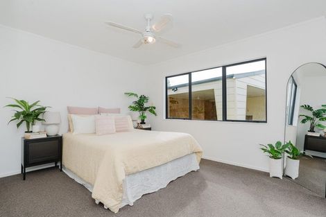 Photo of property in 90 Dixon Road, Glenview, Hamilton, 3206