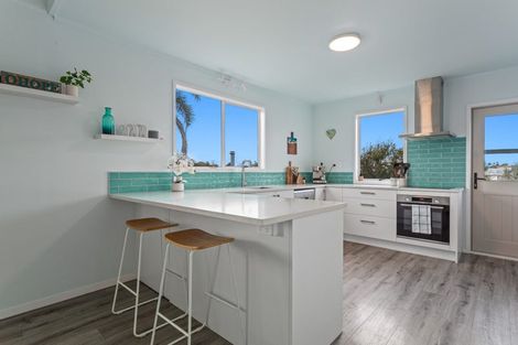 Photo of property in 172 Harbour Road, Ohope, 3121