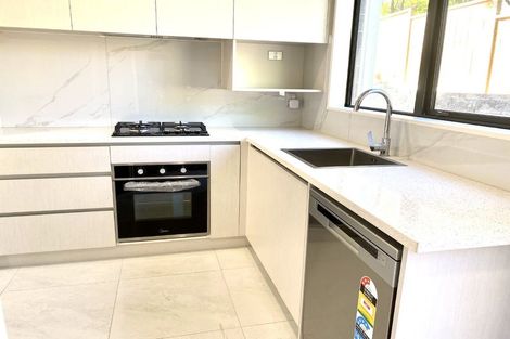 Photo of property in 2/36 Santiago Crescent, Unsworth Heights, Auckland, 0632